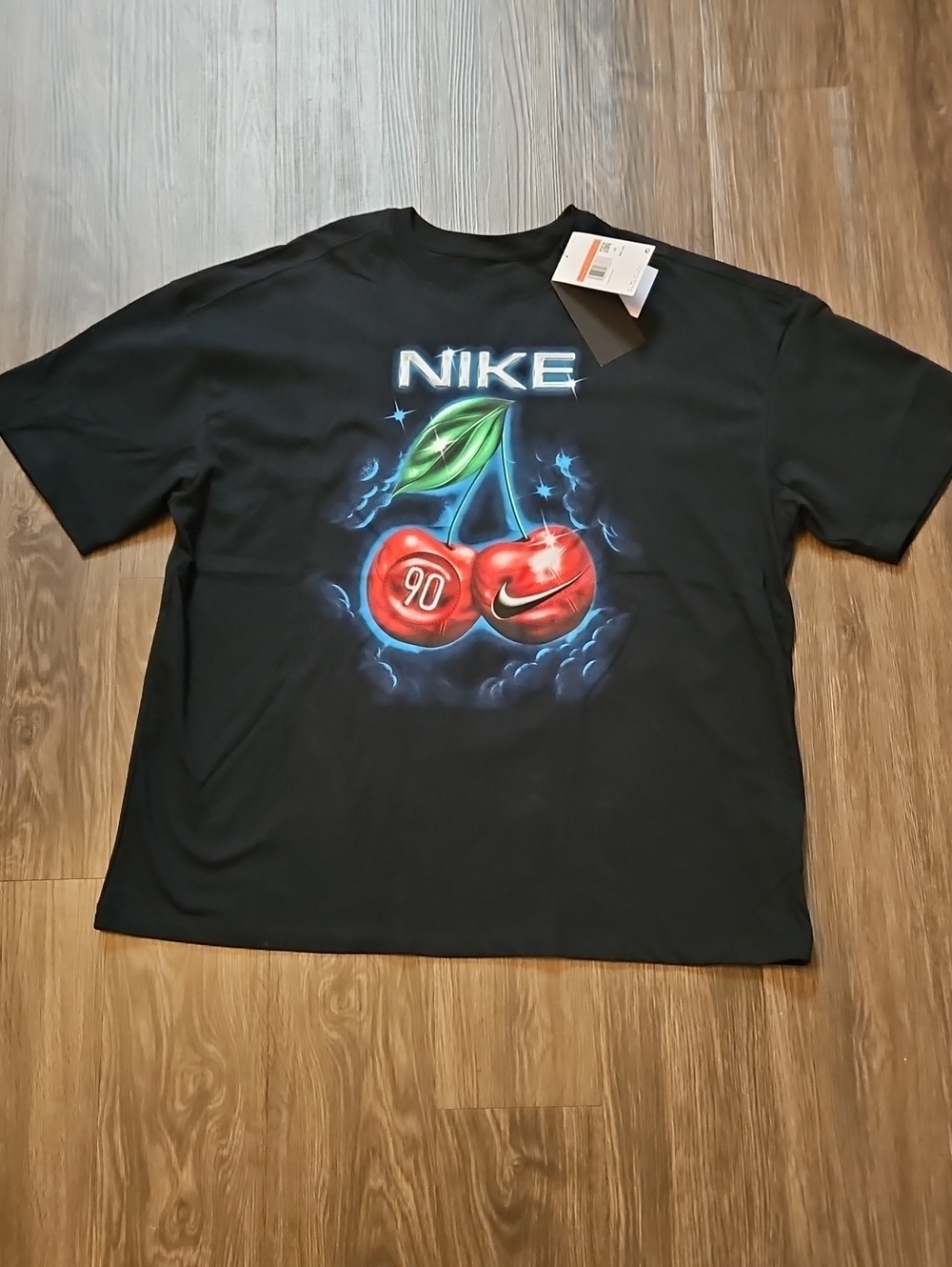 NIKE WOMENS OVERSIZED TSHIRT - LARGE - Picture 2 of 3